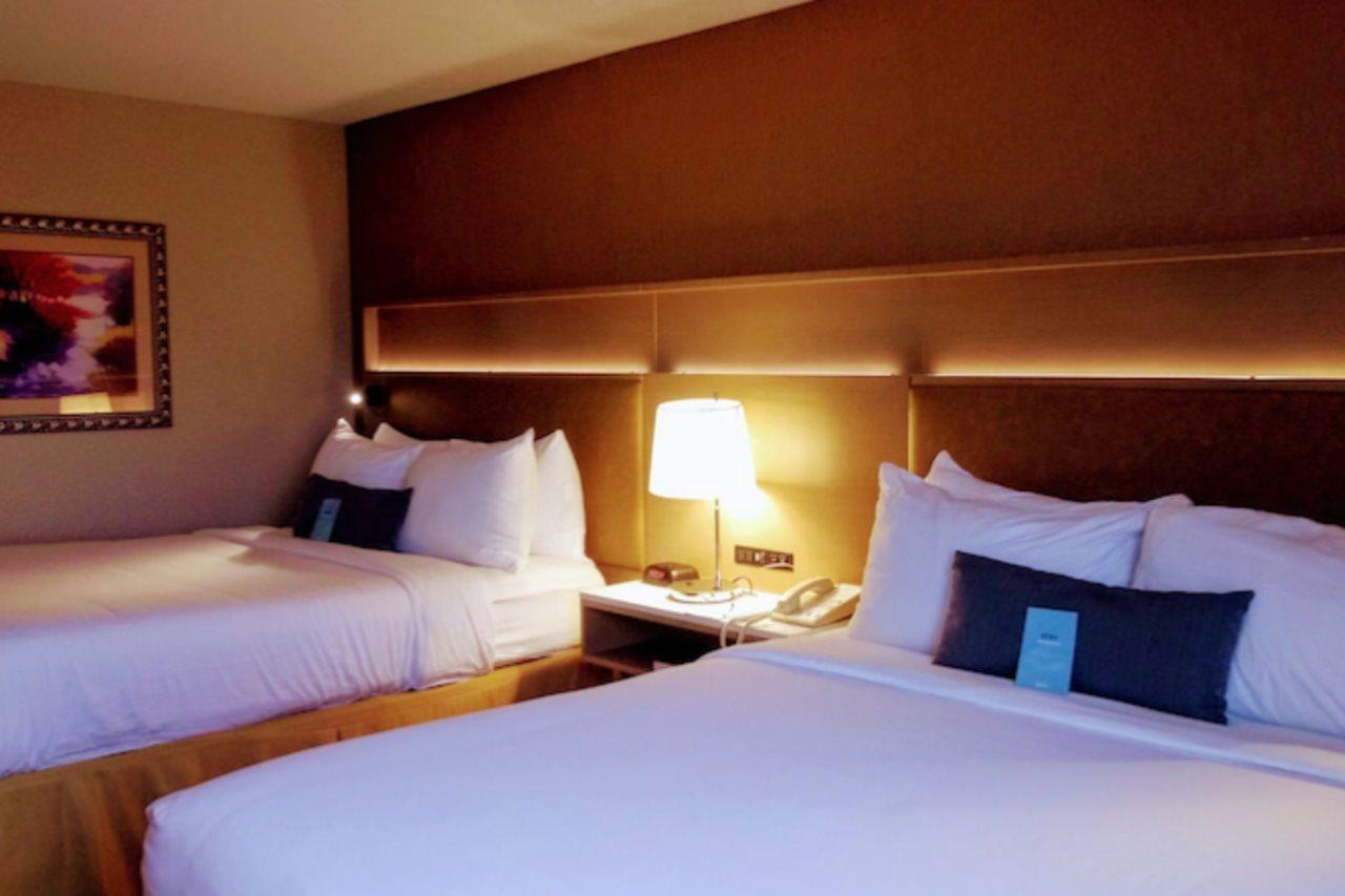 Wyndham Garden Conference Center Champaign - Urbana Hotel Luaran gambar
