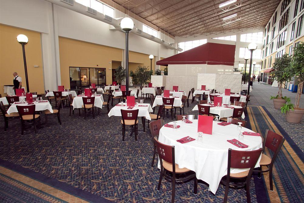Wyndham Garden Conference Center Champaign - Urbana Hotel Luaran gambar