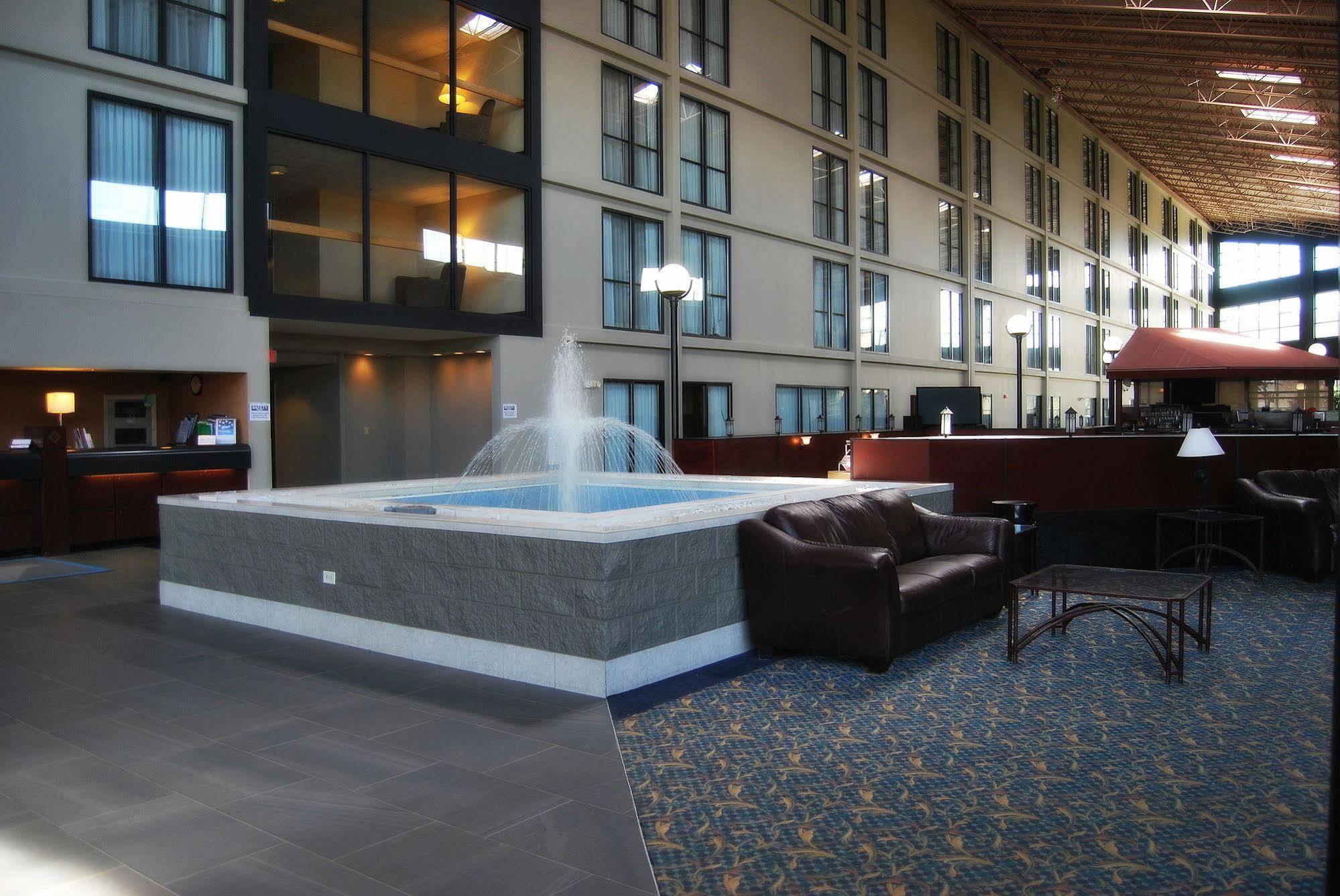 Wyndham Garden Conference Center Champaign - Urbana Hotel Luaran gambar